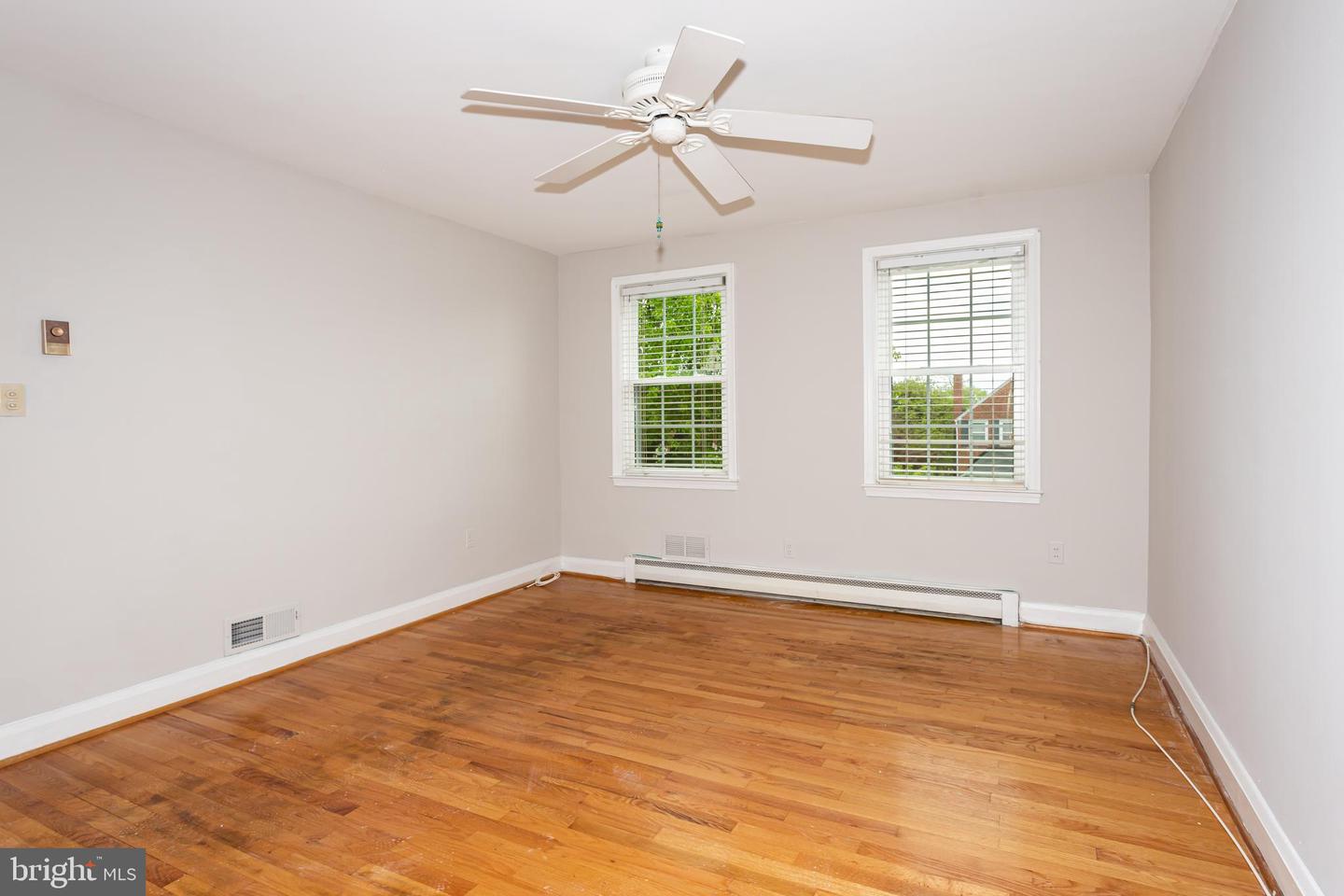 8426 Pleasant Plains Property Photo 11
