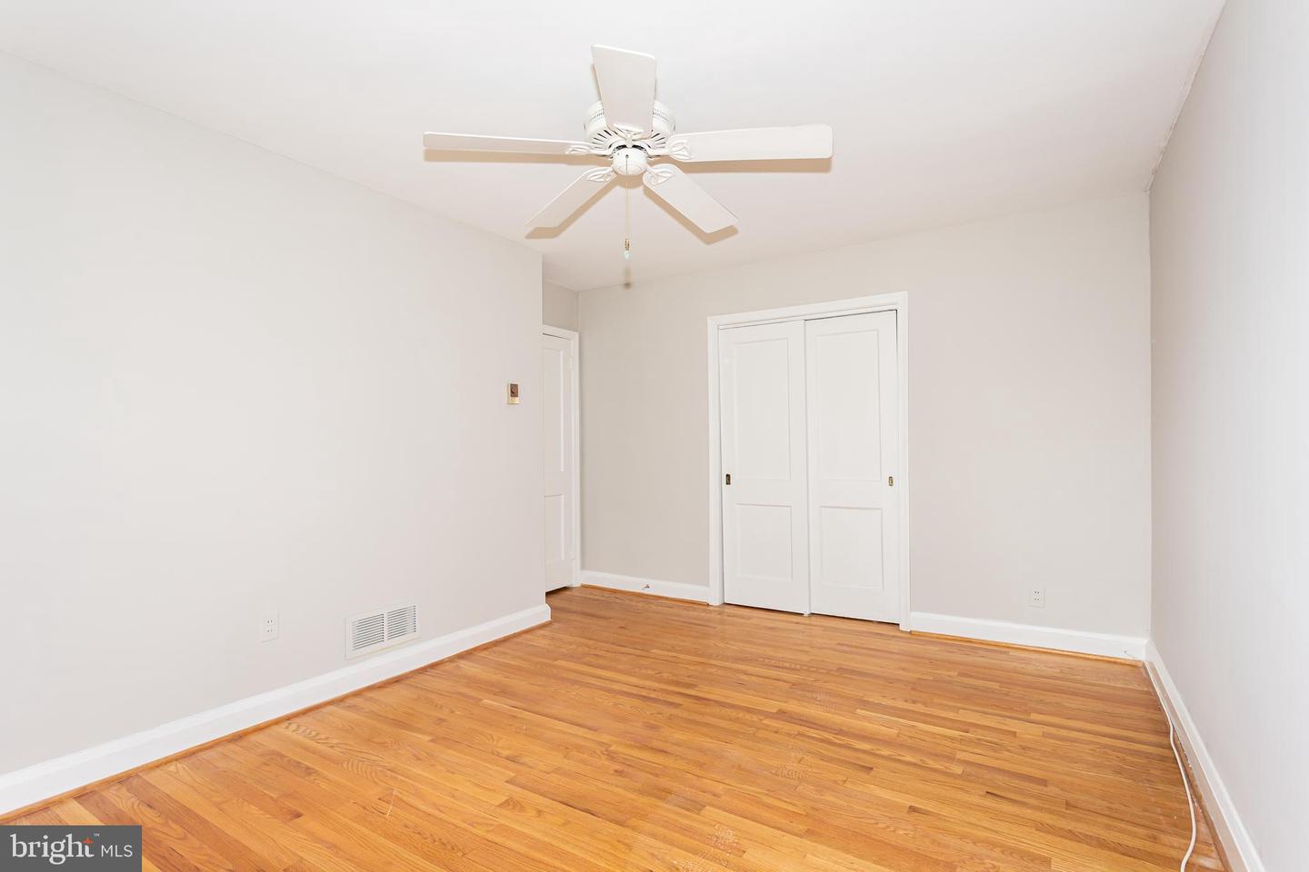 8426 Pleasant Plains Property Photo 13