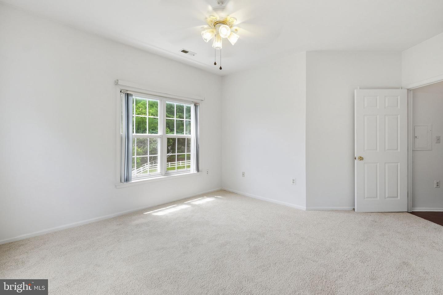 9320 Groffs Mill Dr #9320 Property Photo 17