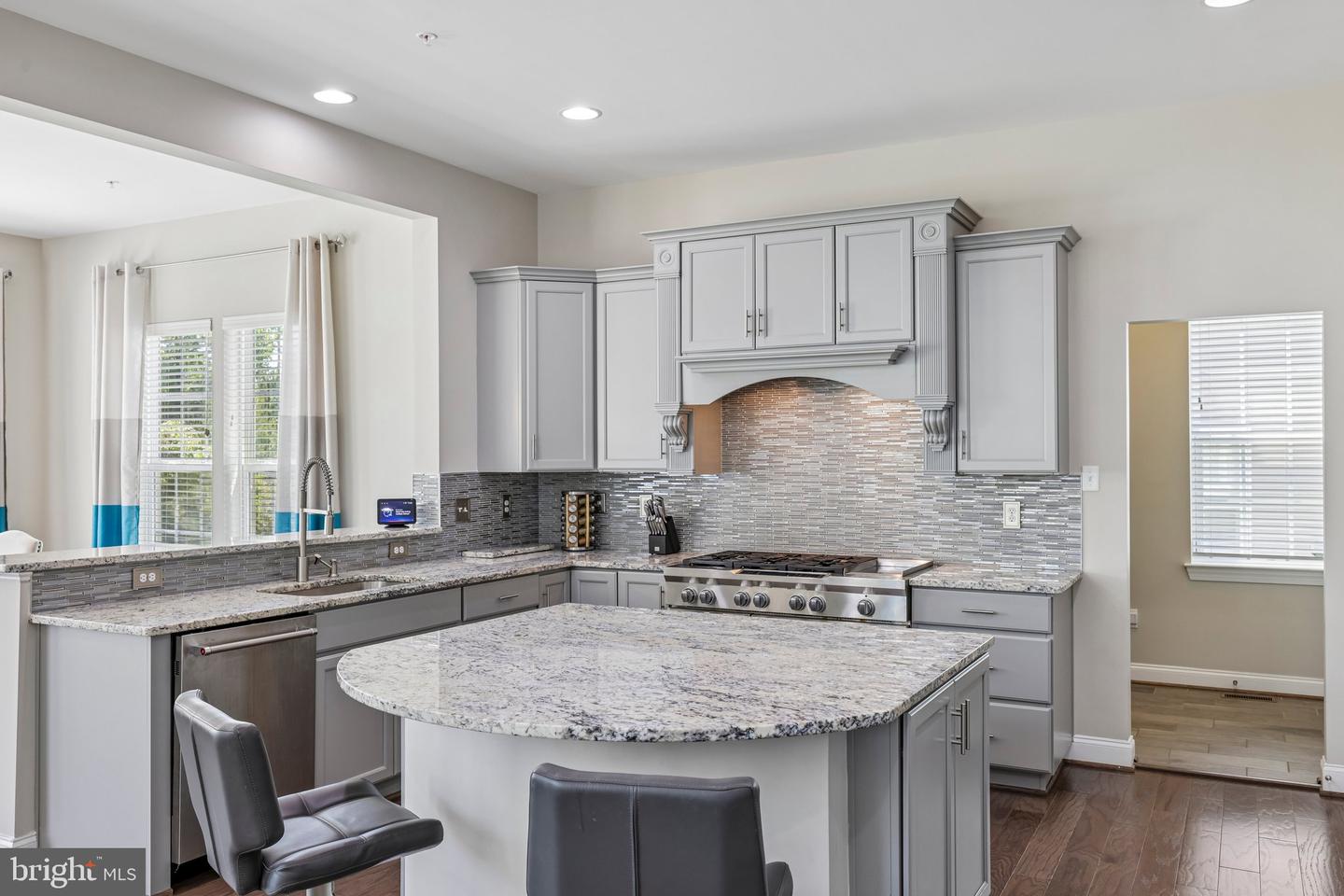 6517 Totteridge Property Photo 13