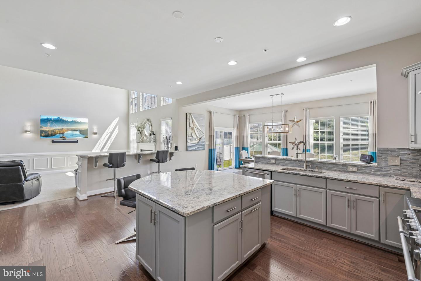 6517 Totteridge Property Photo 17