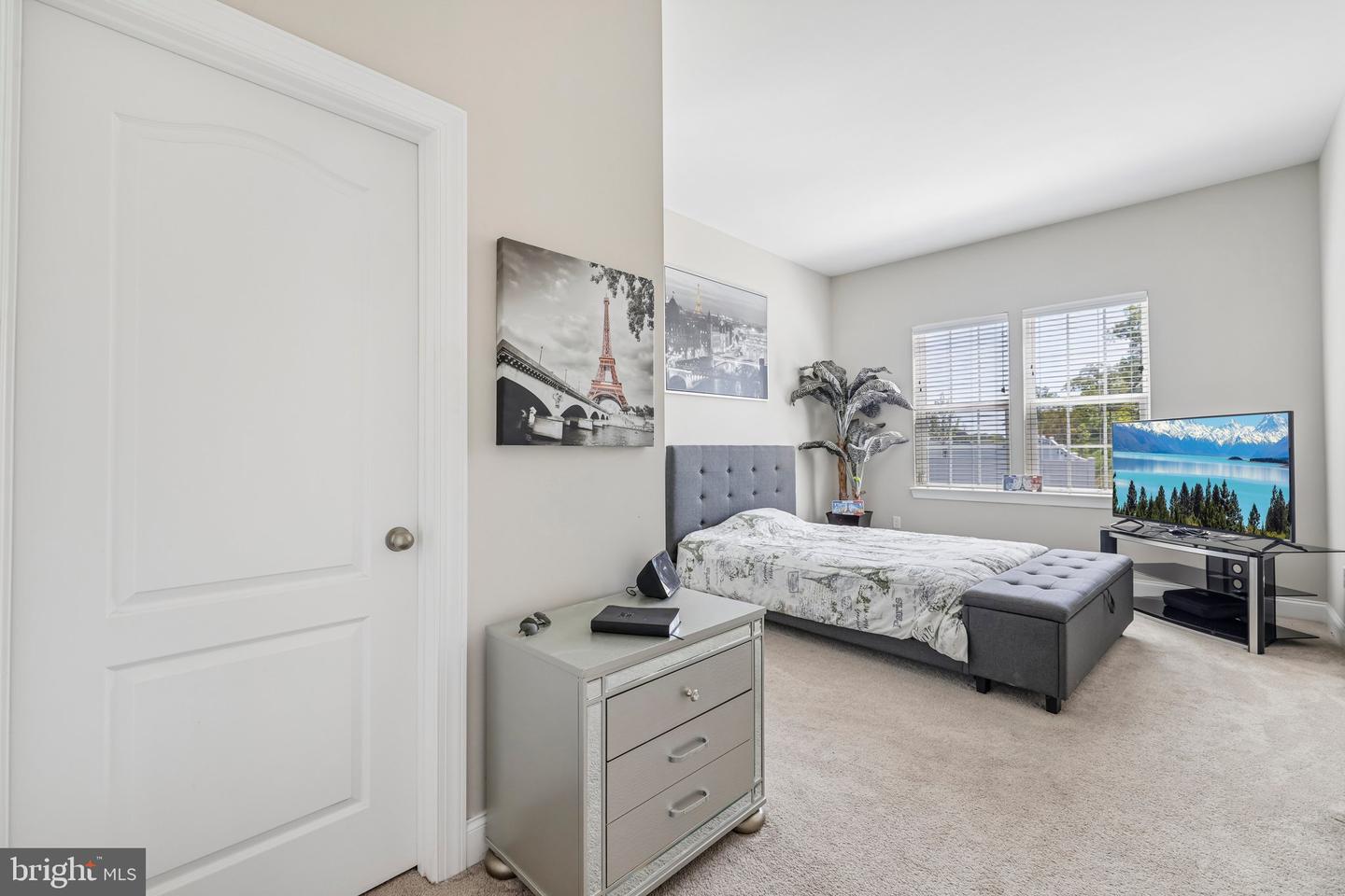6517 Totteridge Property Photo 23