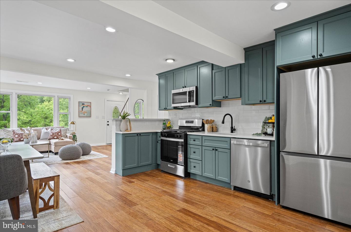 741 Leafydale Ter Property Photo 1