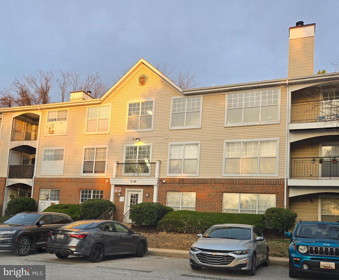 4 ASHLAR HILL CT Property Photo 1