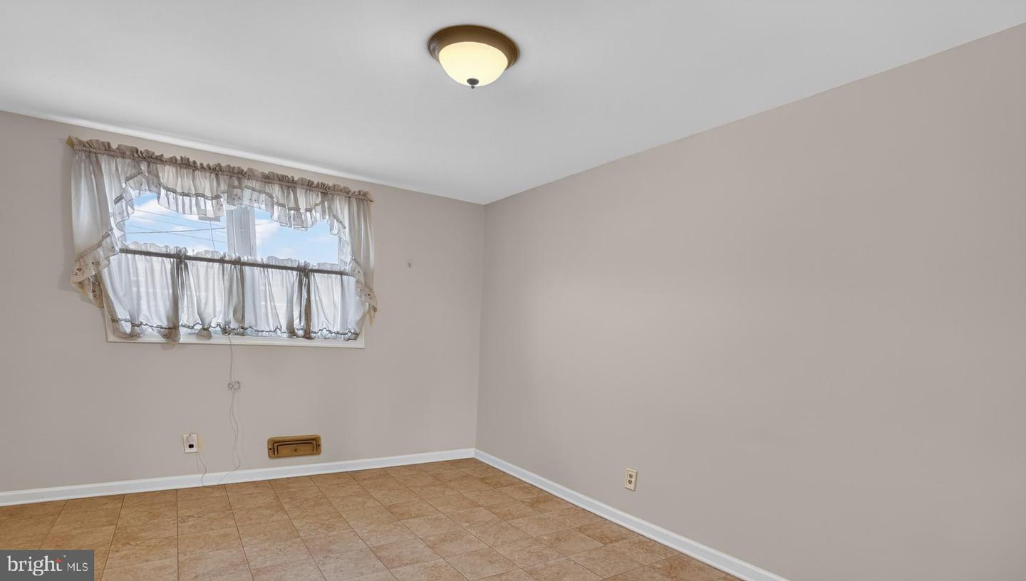 7836 Kavanagh Property Photo 6