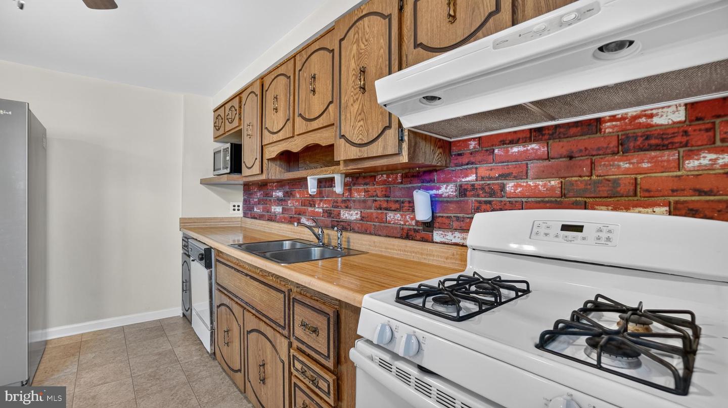 7836 Kavanagh Property Photo 9
