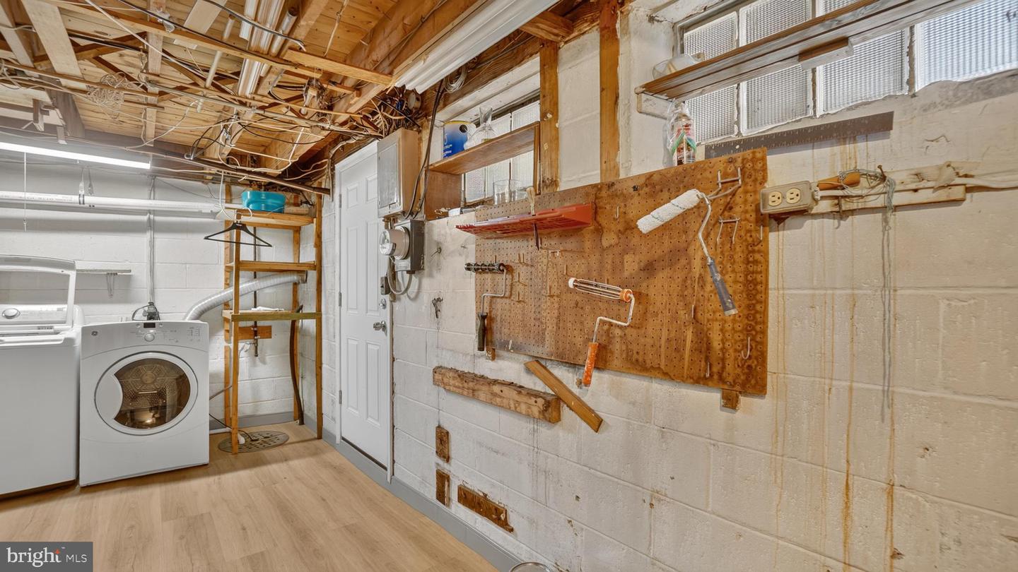 7836 Kavanagh Property Photo 34