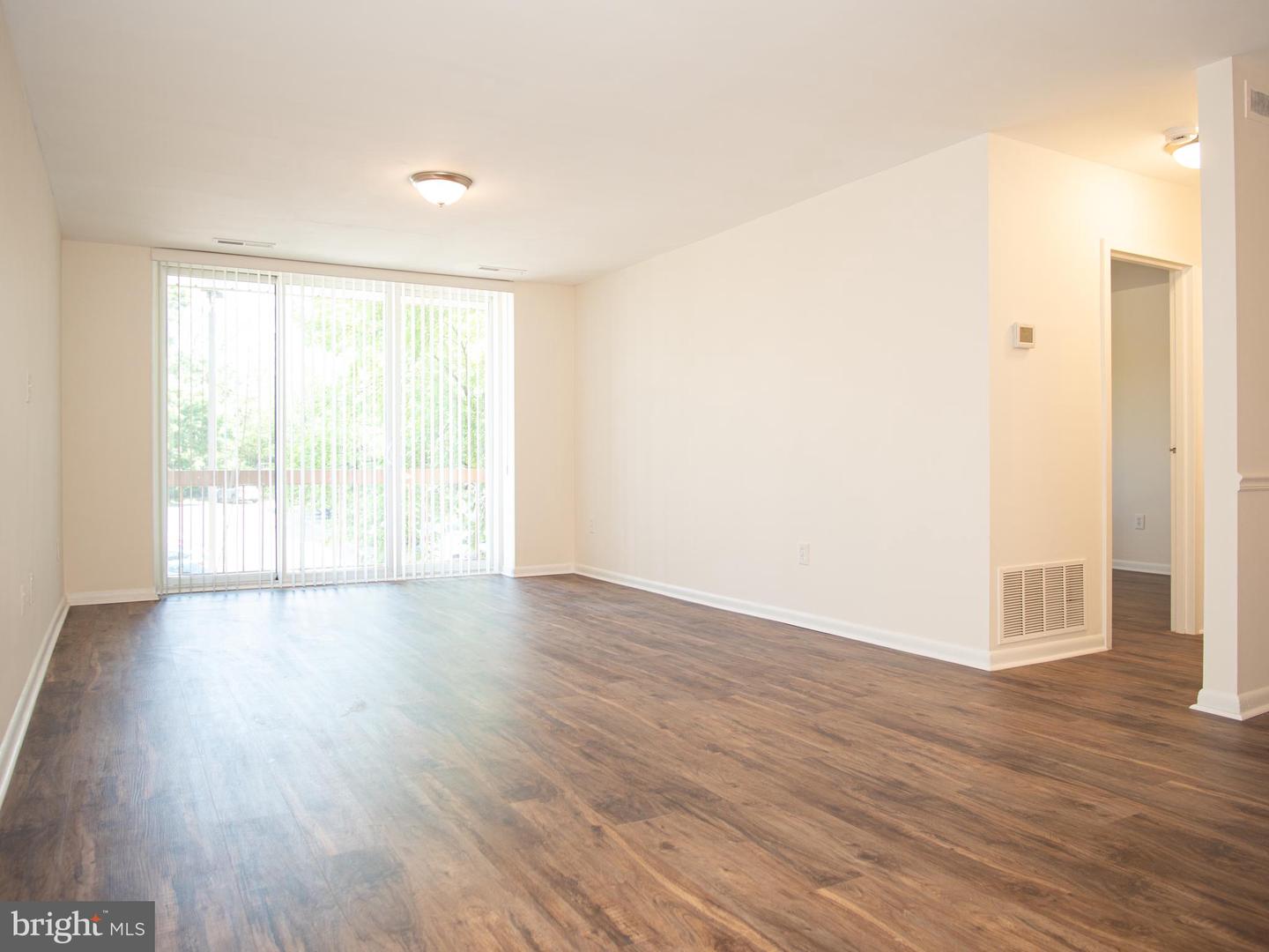 130 Slade Ave #203 Property Photo 11