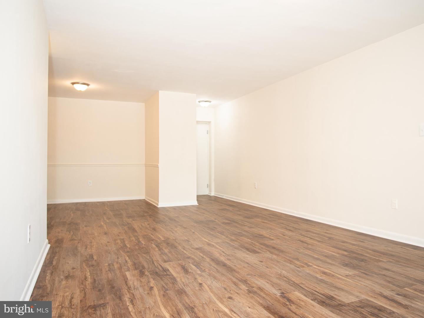 130 Slade Ave #203 Property Photo 13
