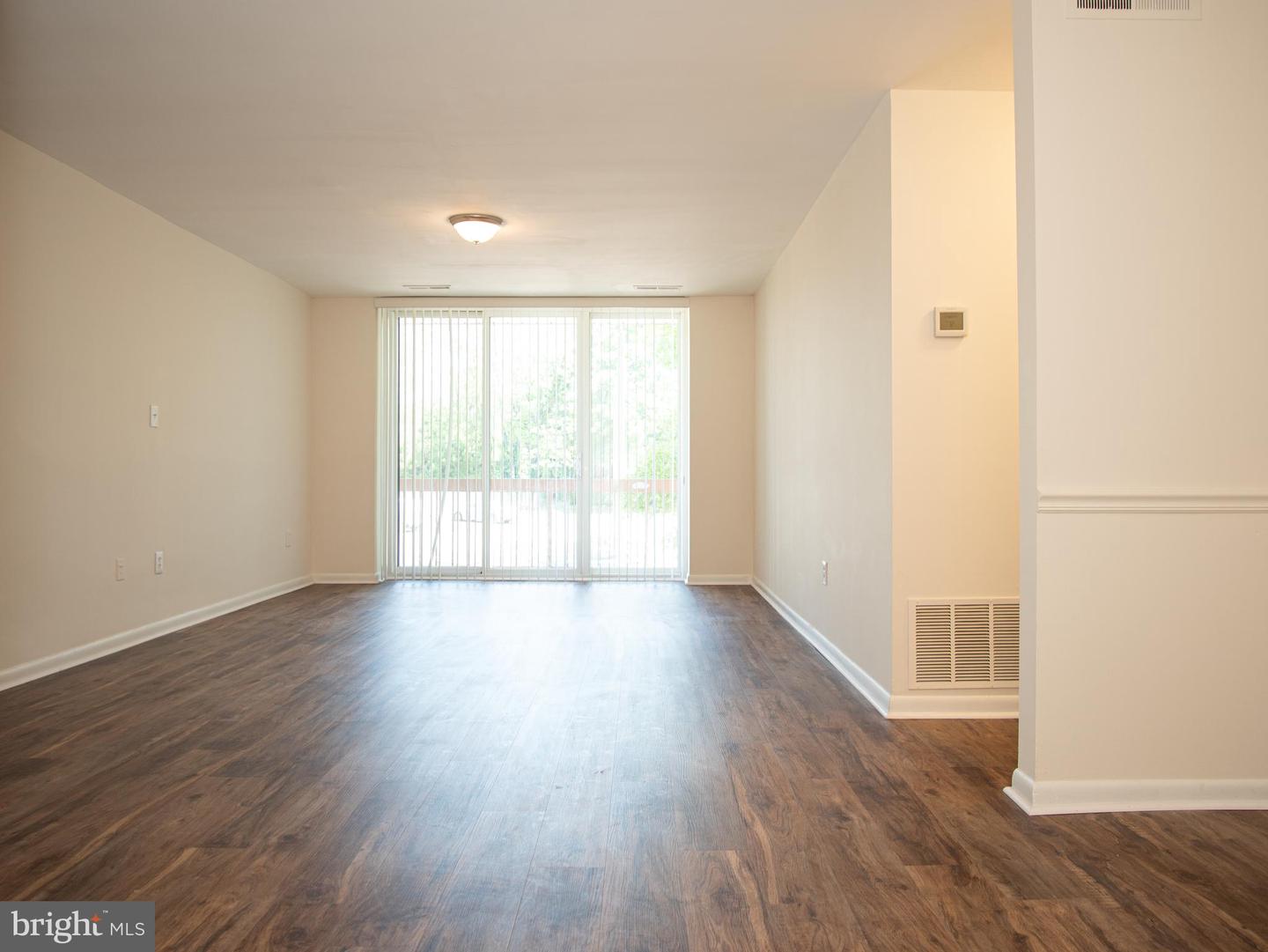 130 Slade Ave #203 Property Photo 14