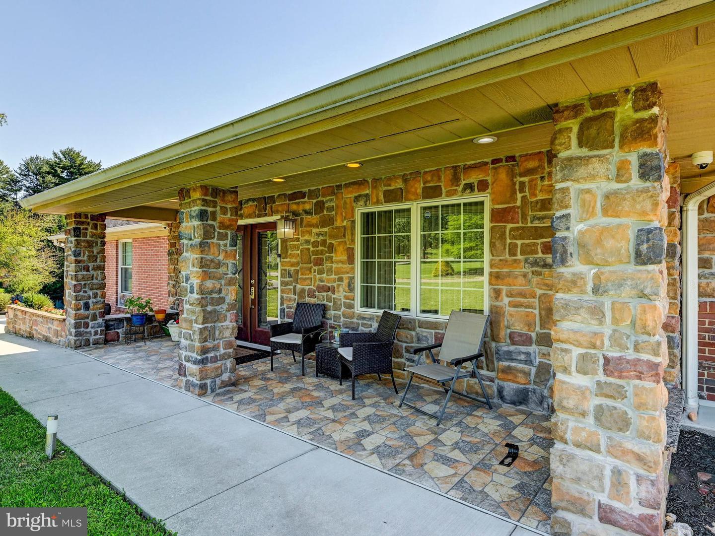 3213 Woodvalley Dr Property Photo 3
