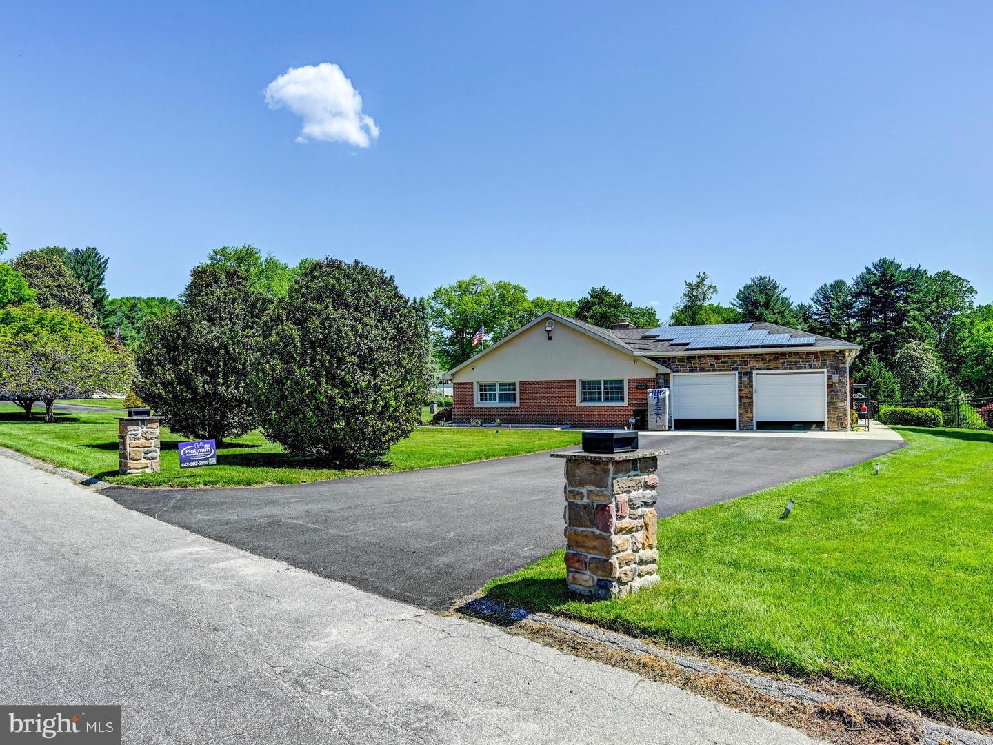 3213 Woodvalley Dr Property Photo 7