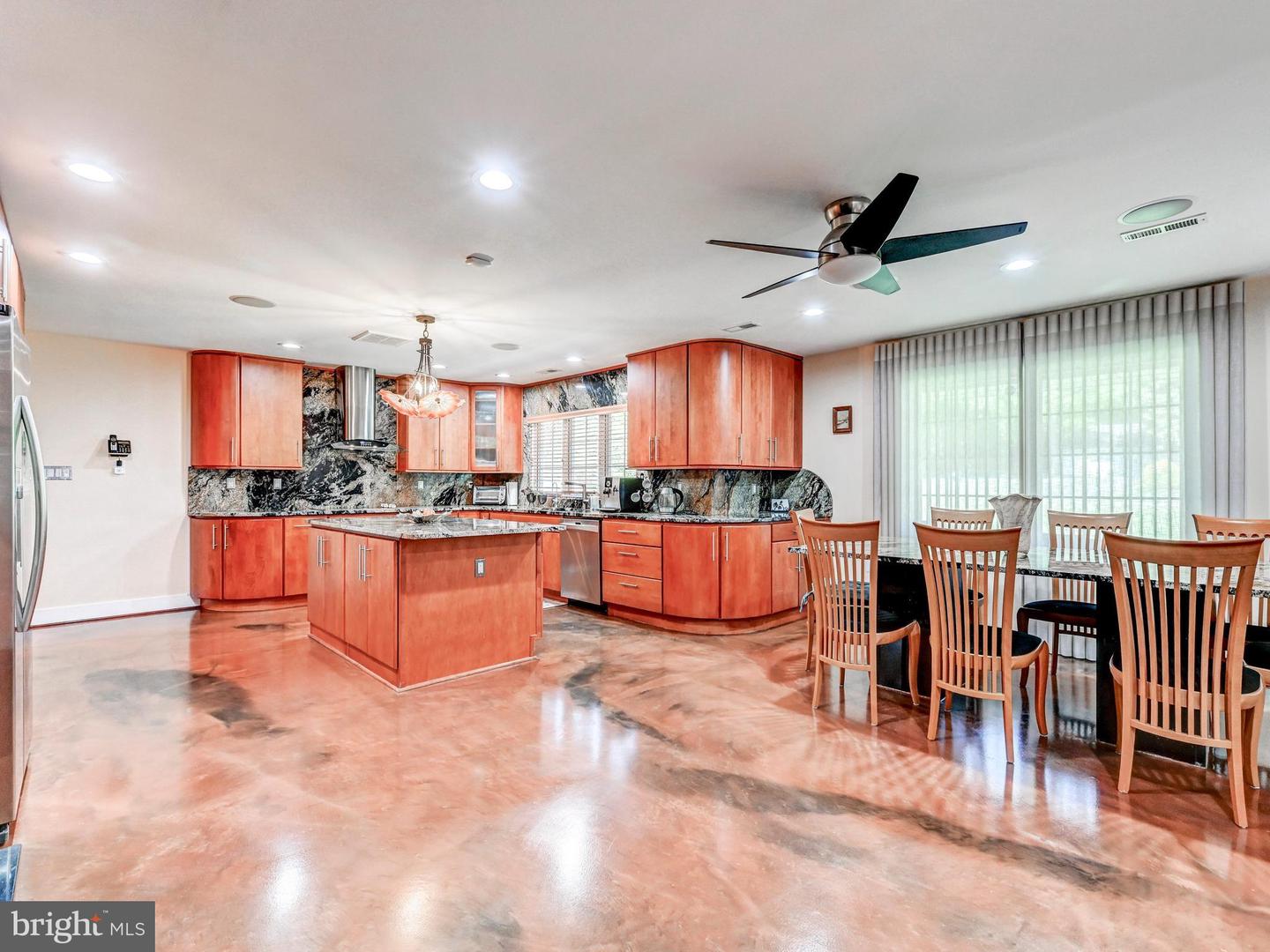 3213 Woodvalley Dr Property Photo 15