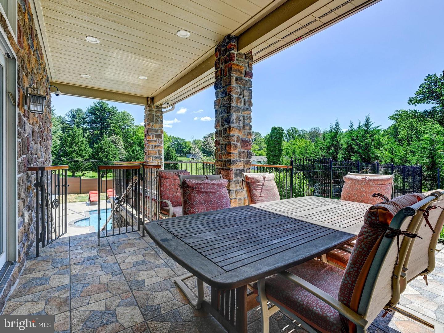 3213 Woodvalley Dr Property Photo 31