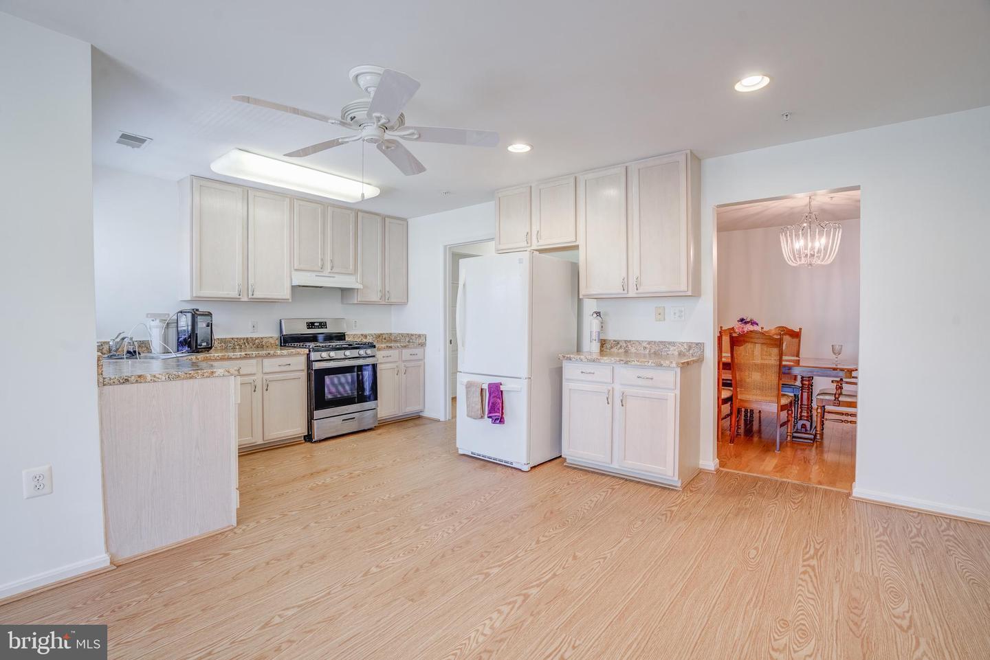 9401 Wordsworth Way #306 Property Photo 4