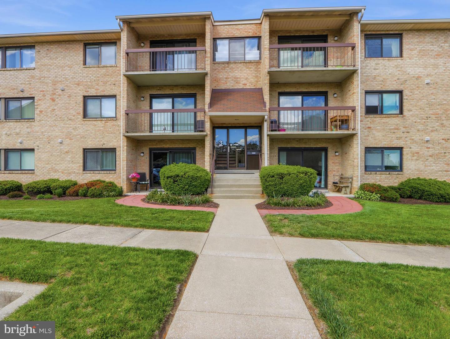 3 Summit Hill Ct #c3 Property Photo 1