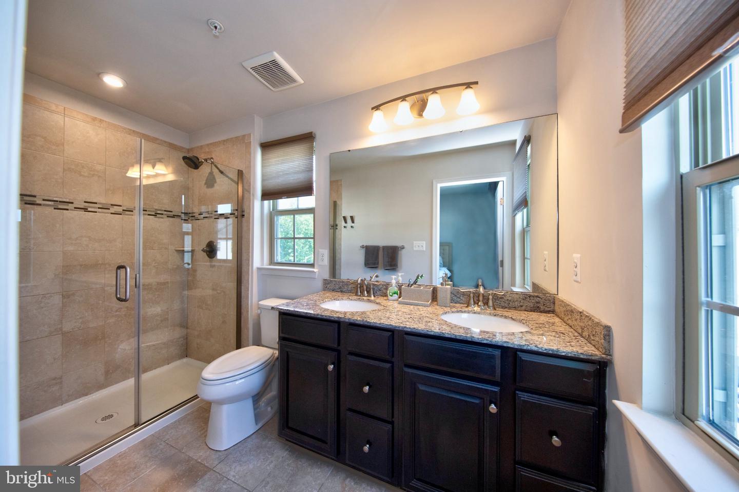 10129 Campbell Blvd Property Photo 21