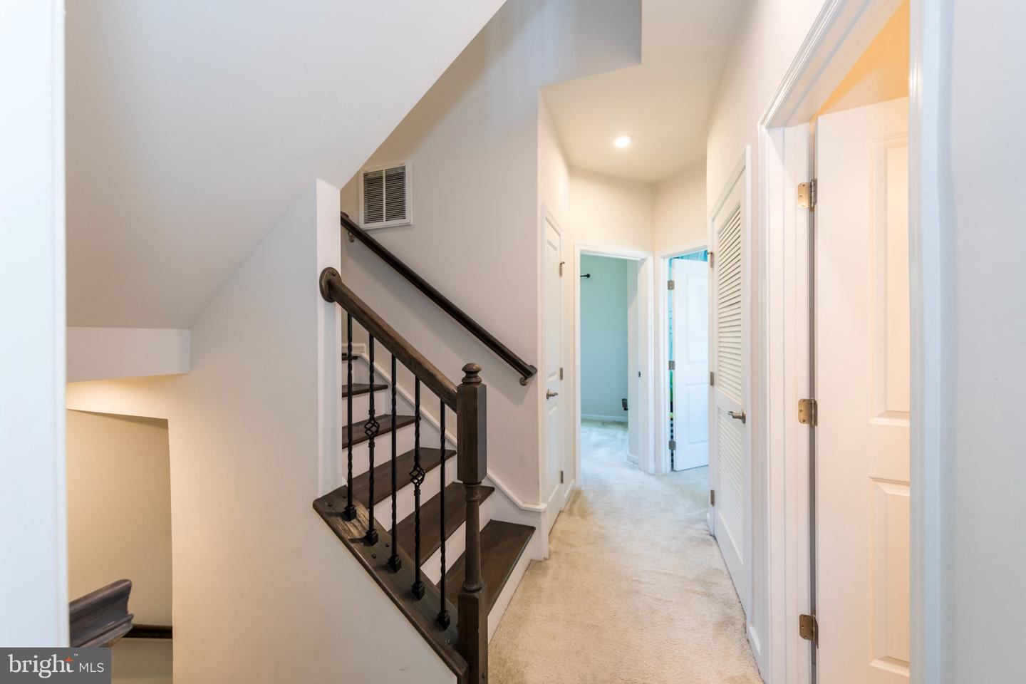 10129 Campbell Blvd Property Photo 23