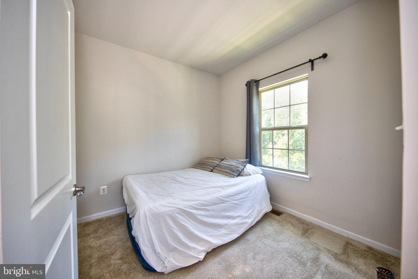 10129 Campbell Blvd Property Photo 25