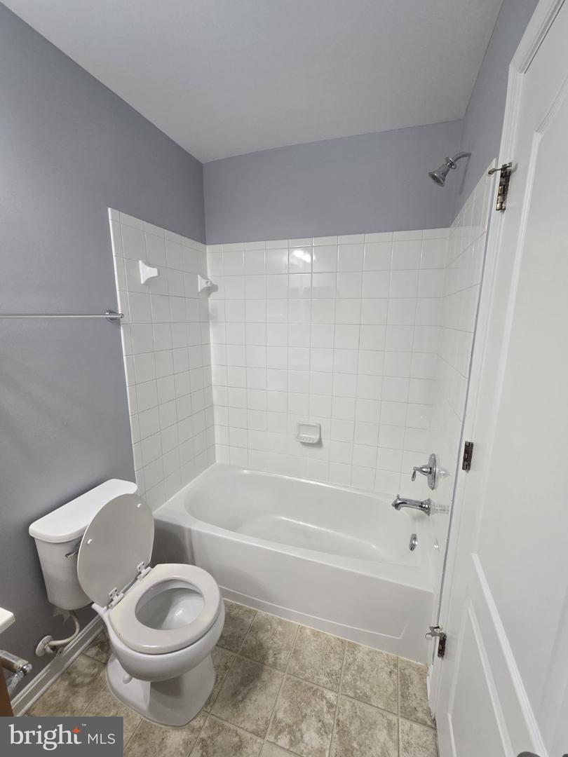 7720 Village Park Dr Property Photo 16