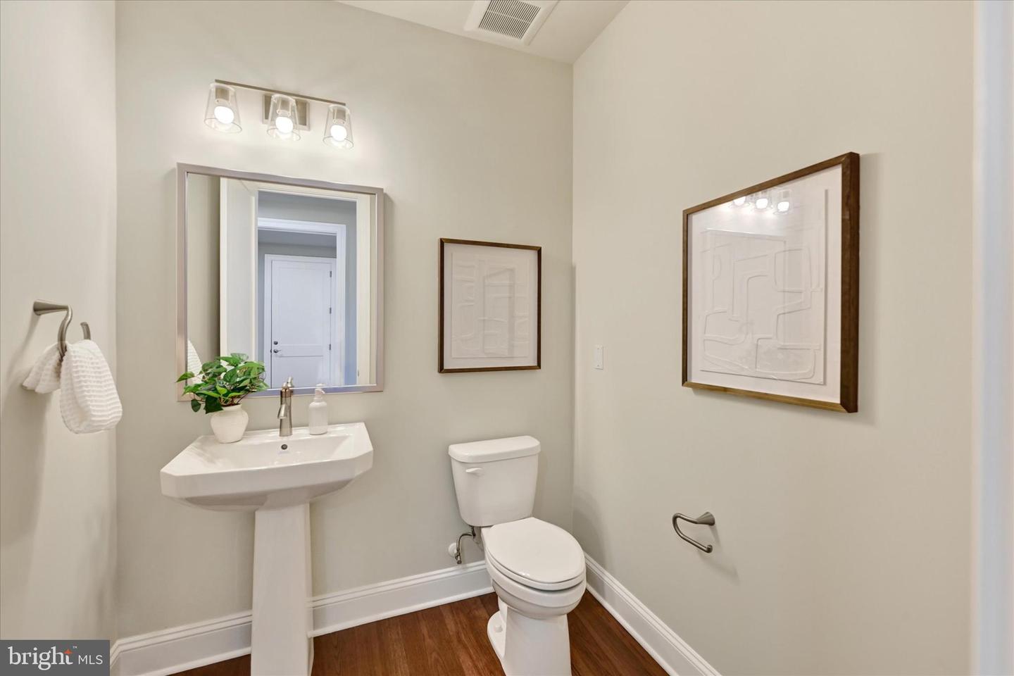 118 Villabrook Way Property Photo 12