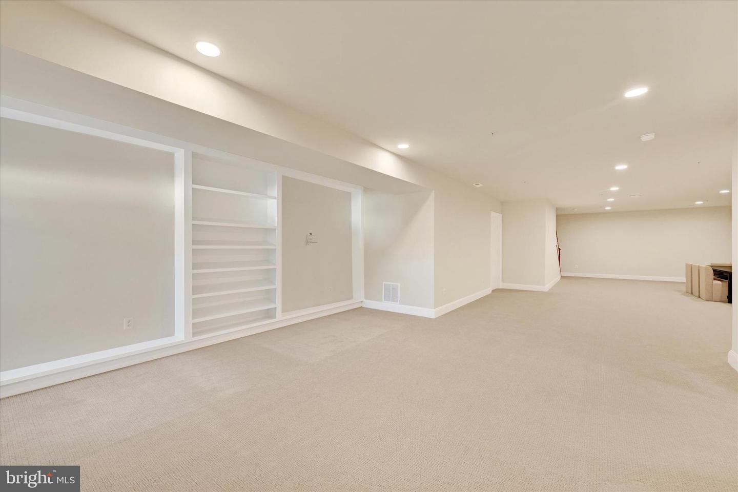 118 Villabrook Way Property Photo 49