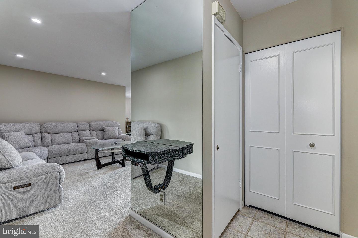 7 Slade Ave #607 Property Photo 7
