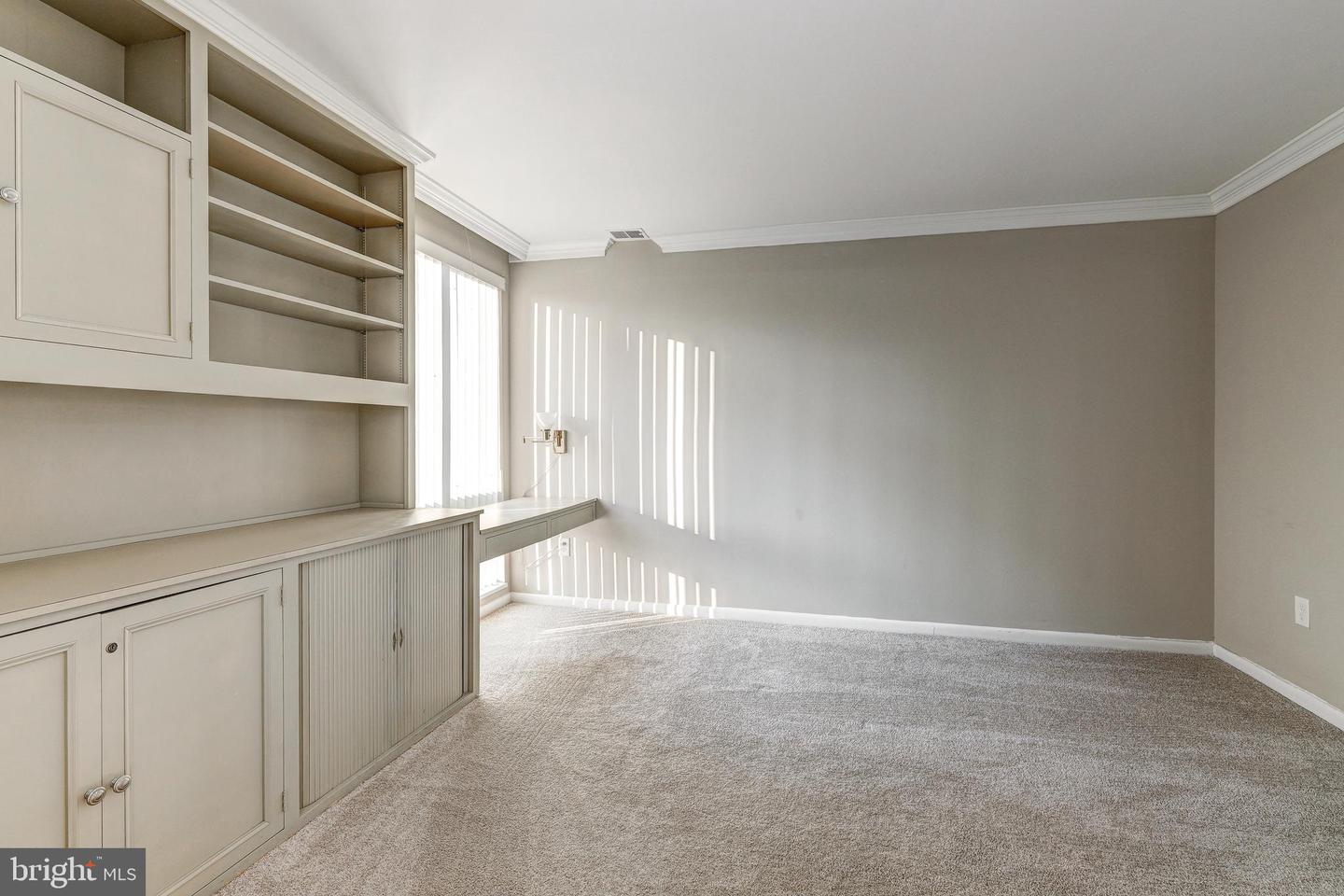 7 Slade Ave #607 Property Photo 14