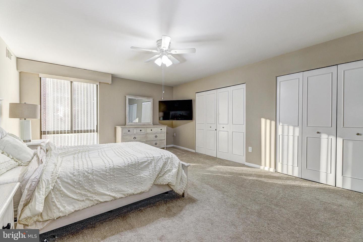 7 Slade Ave #607 Property Photo 18
