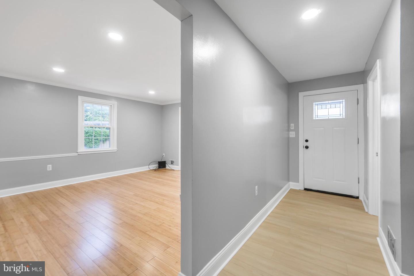 1302 Crownfield Ct Property Photo 9