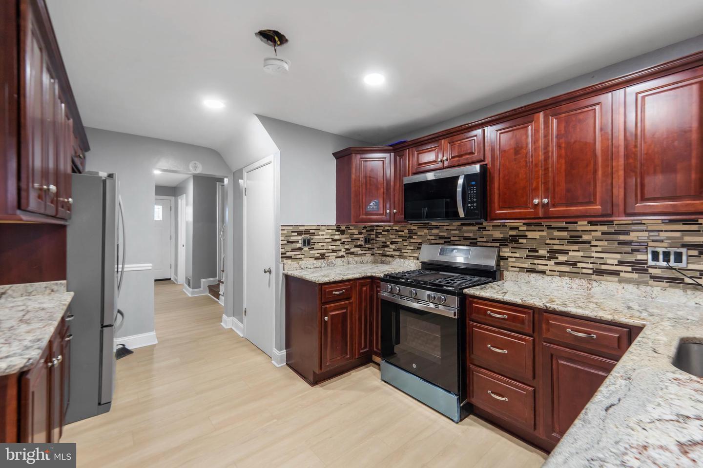 1302 Crownfield Ct Property Photo 21