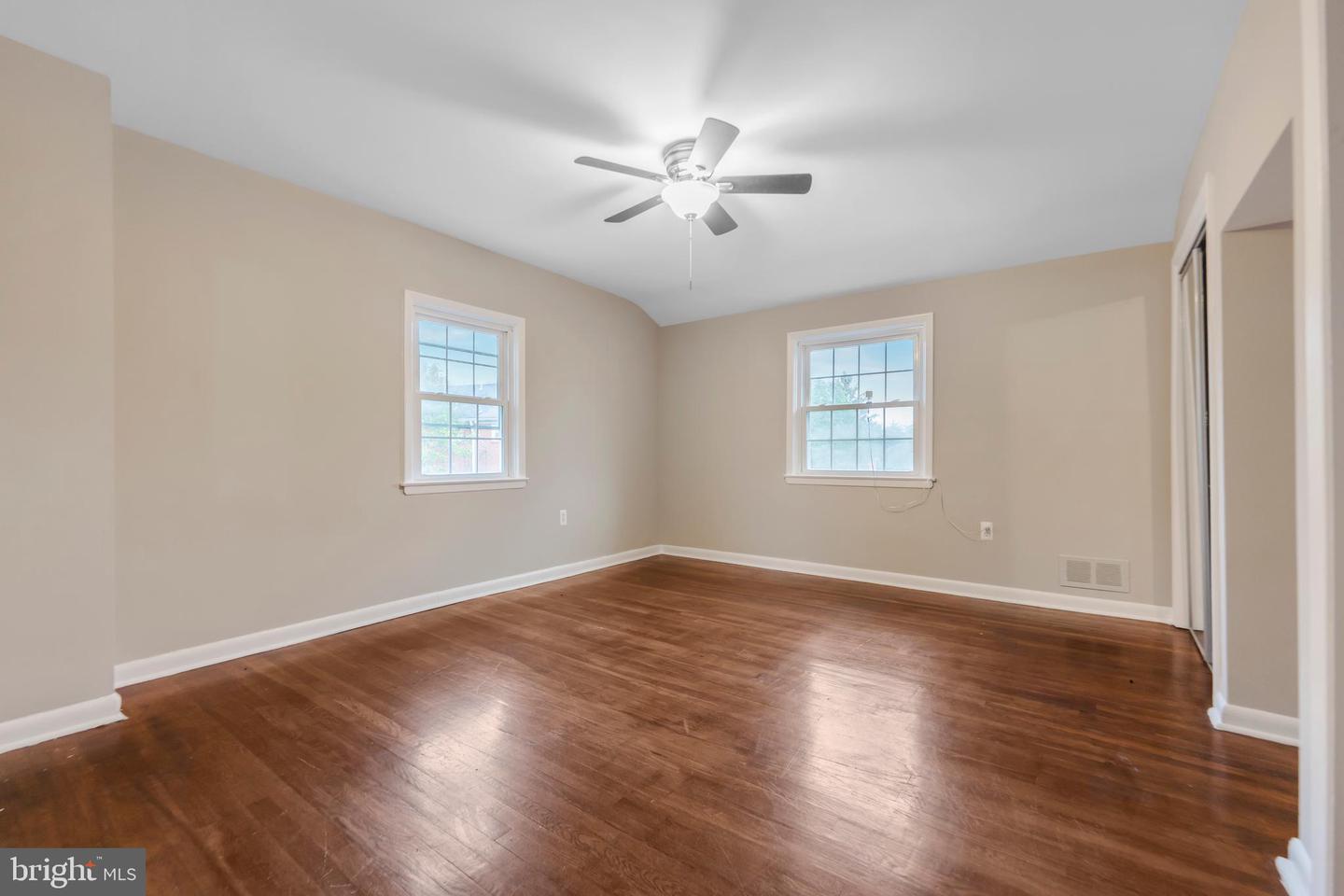 1302 Crownfield Ct Property Photo 30