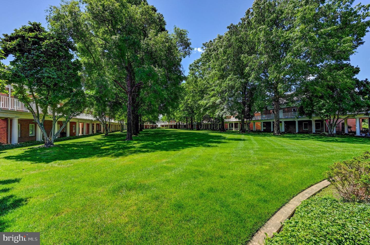 210 Brightwood Club Dr #210 Property Photo 20