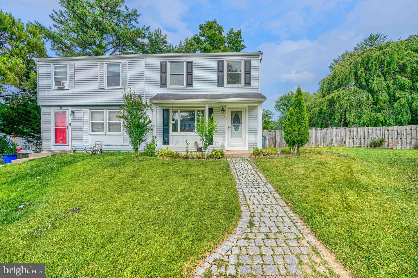 7 Ambolin Ct Property Photo 1