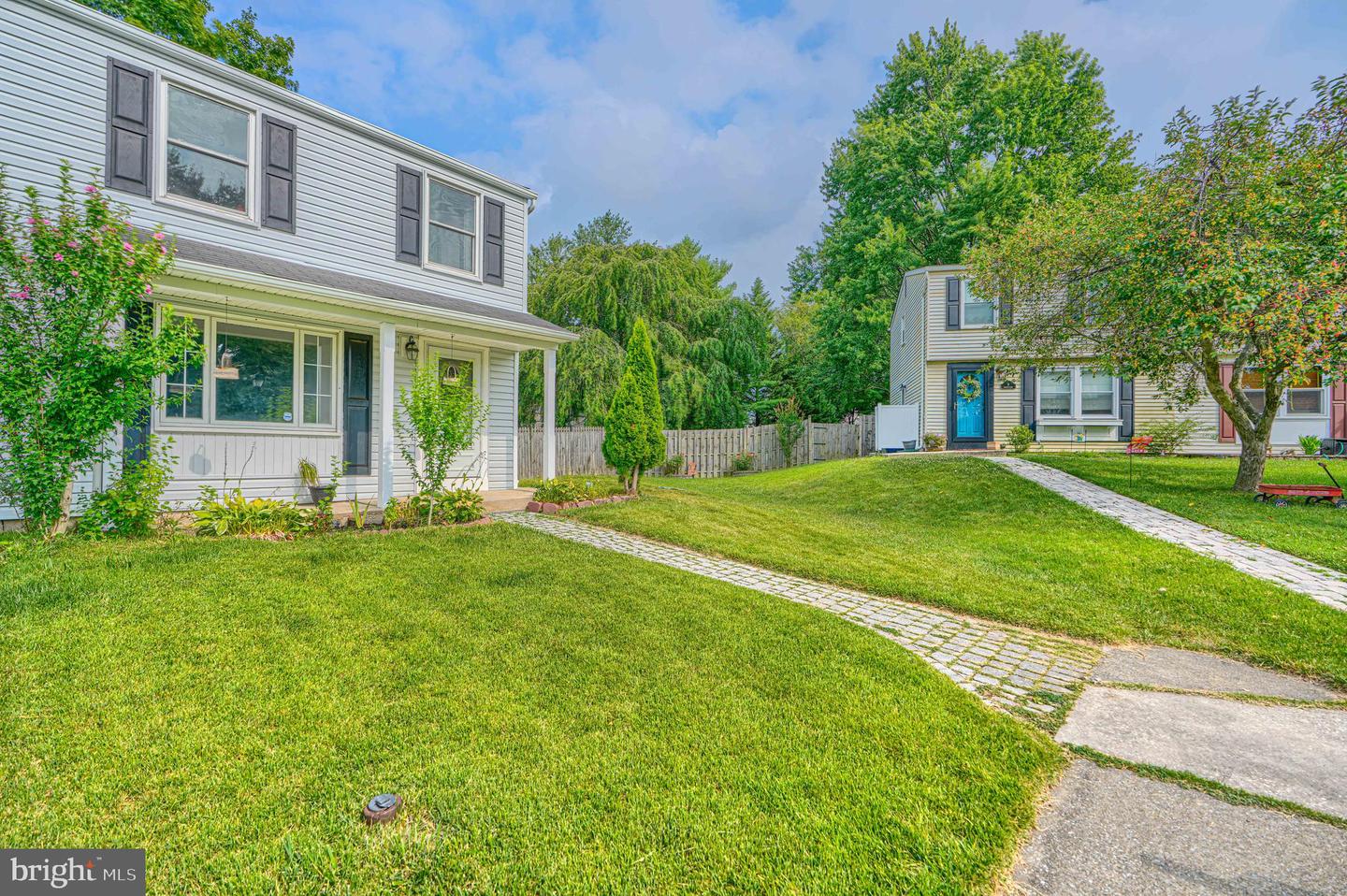 7 Ambolin Ct Property Photo 2