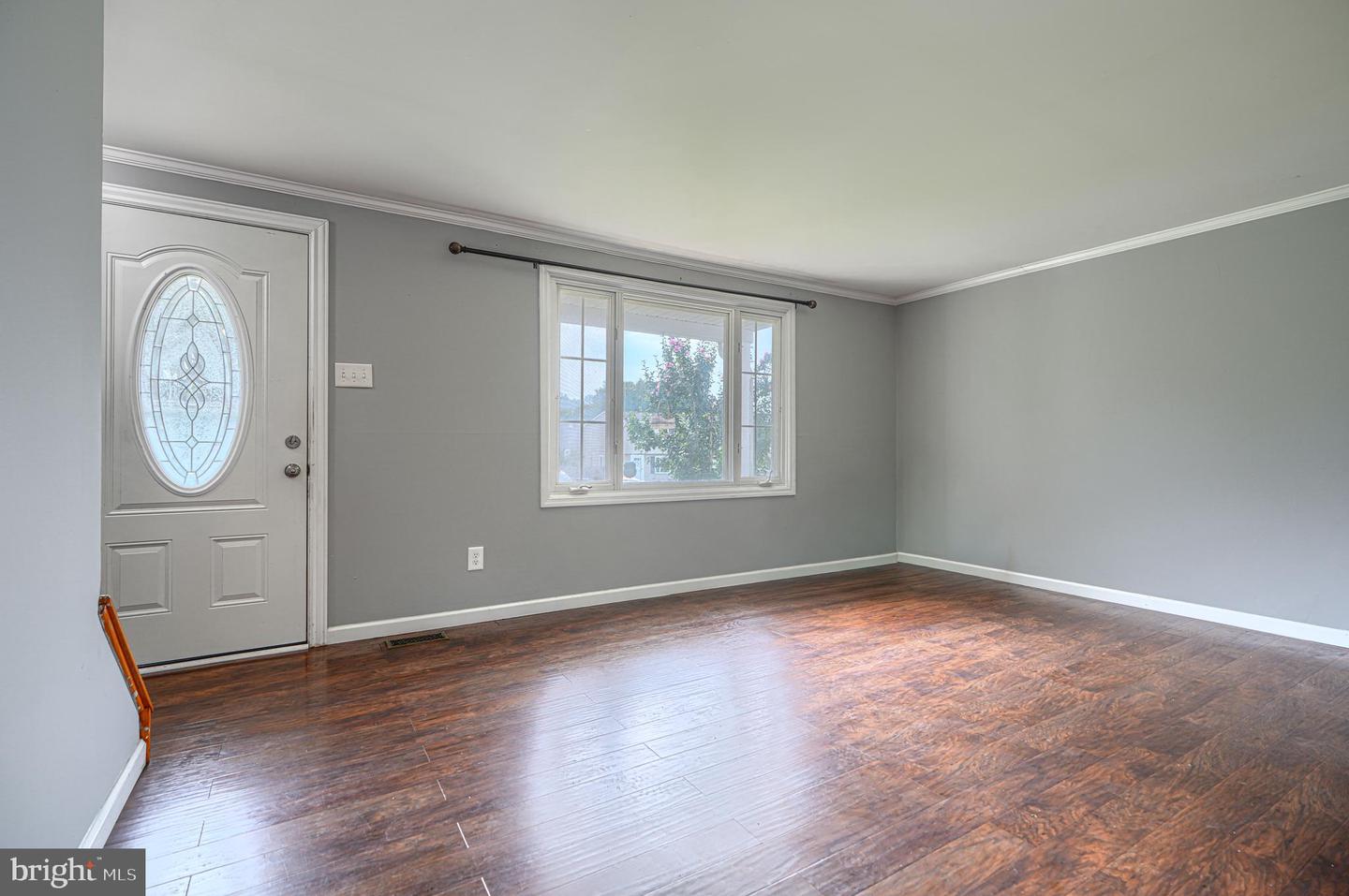 7 Ambolin Ct Property Photo 5