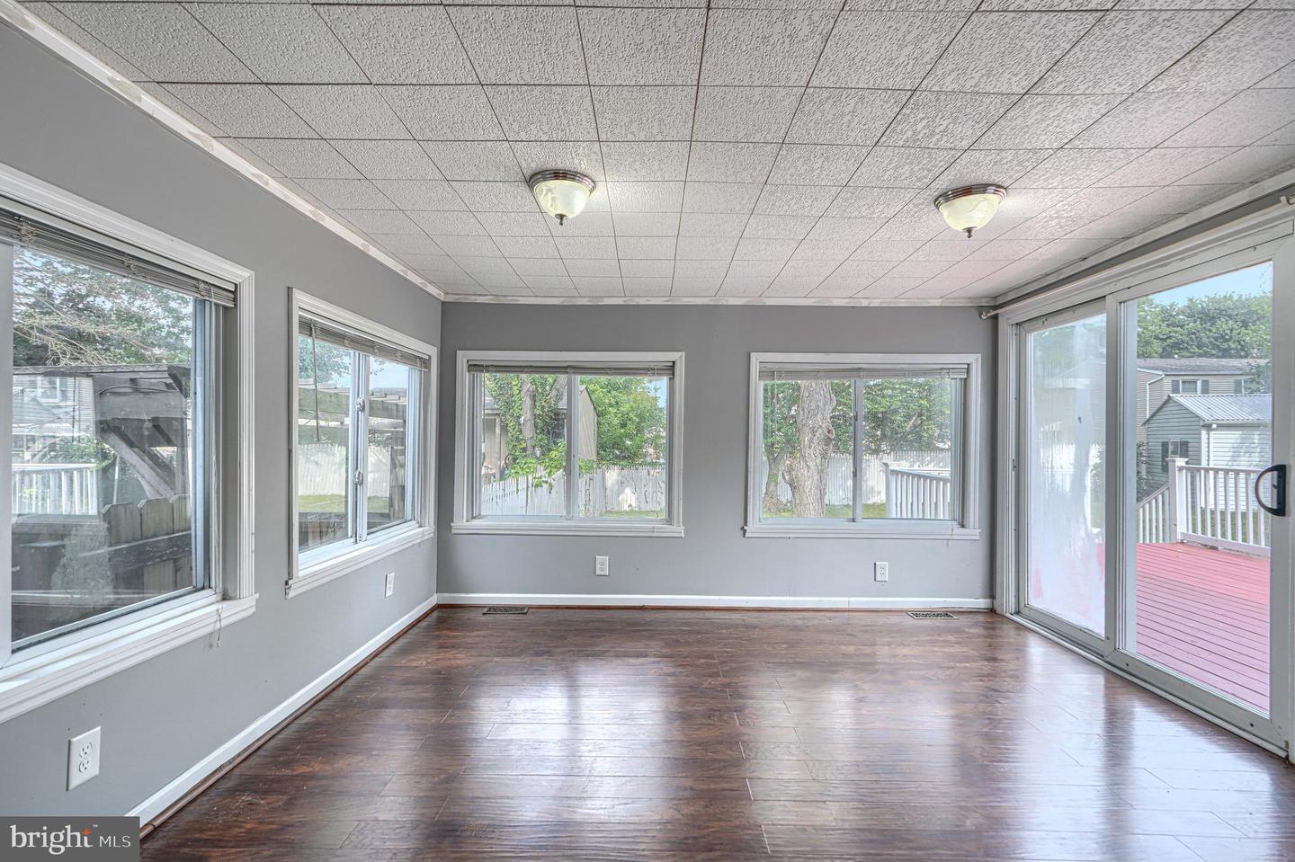 7 Ambolin Ct Property Photo 8