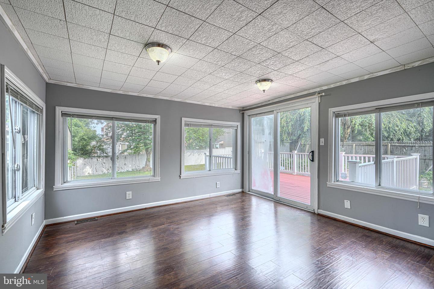 7 Ambolin Ct Property Photo 9