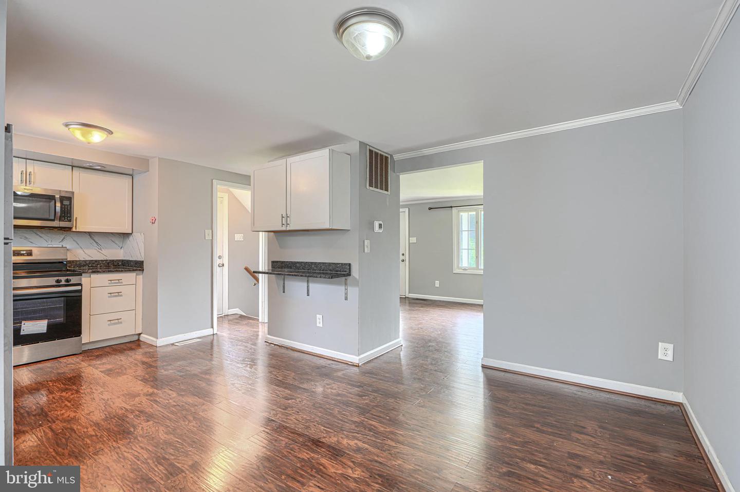 7 Ambolin Ct Property Photo 11