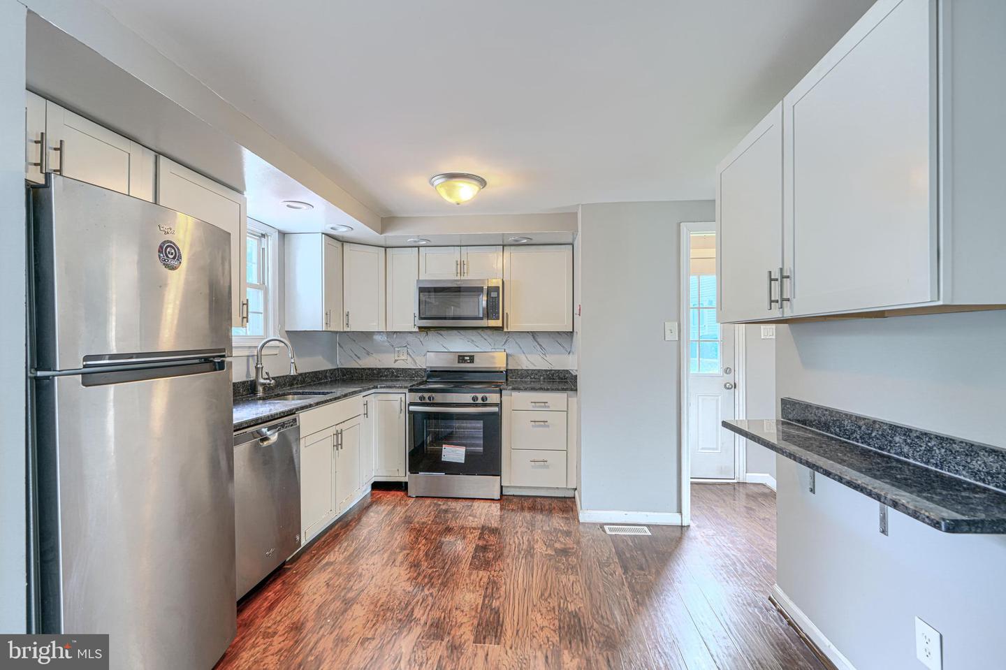7 Ambolin Ct Property Photo 16
