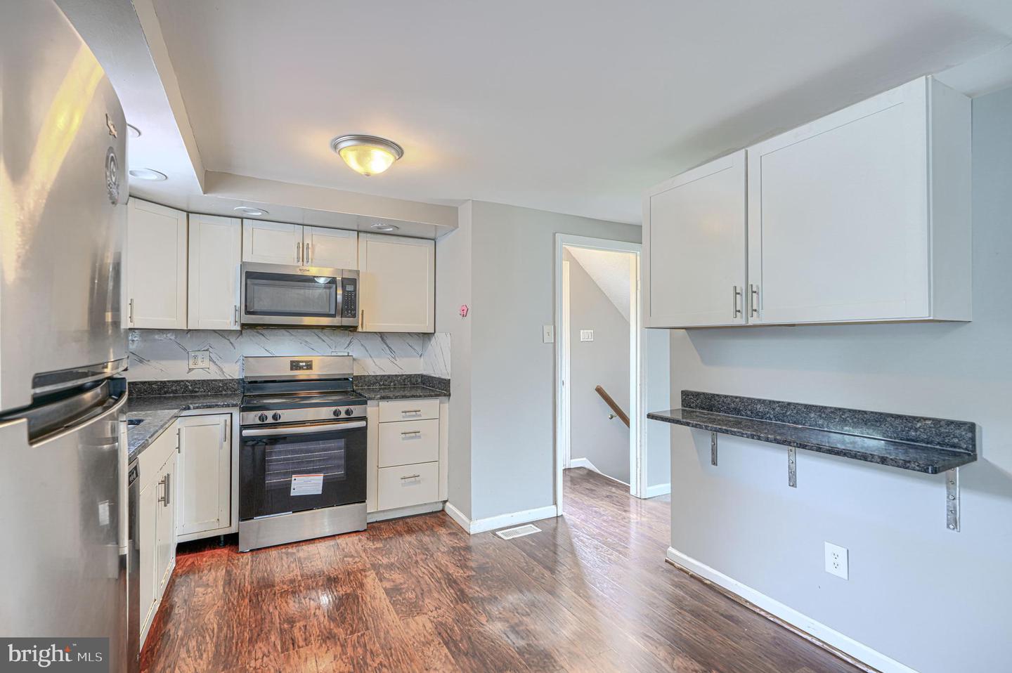 7 Ambolin Ct Property Photo 17