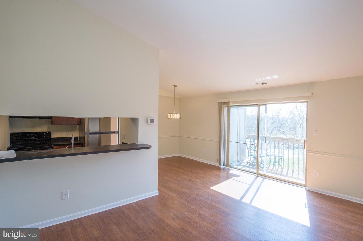 1260 Sugarwood Cir #302 Property Photo 8