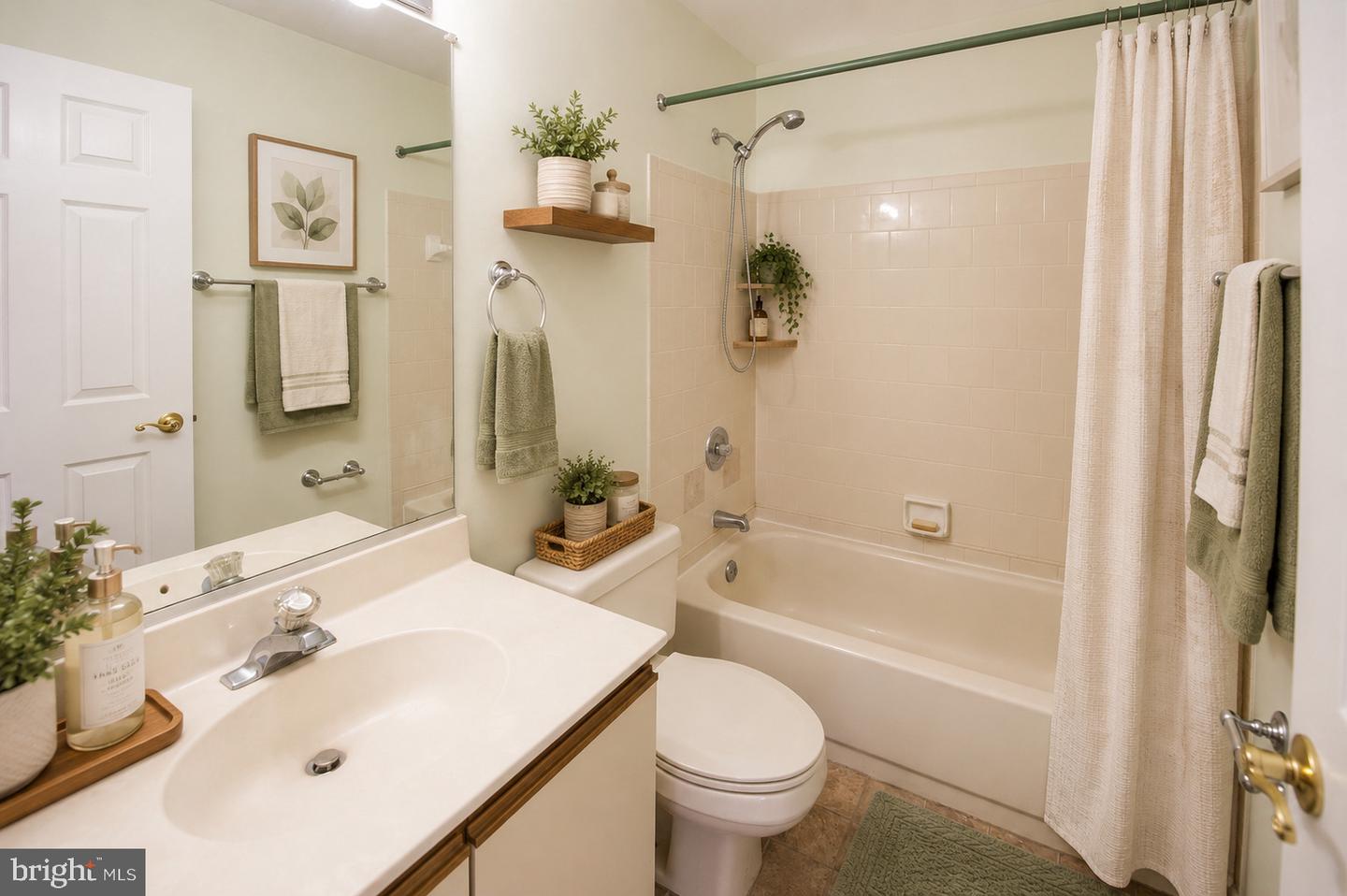 1260 Sugarwood Cir #302 Property Photo 13