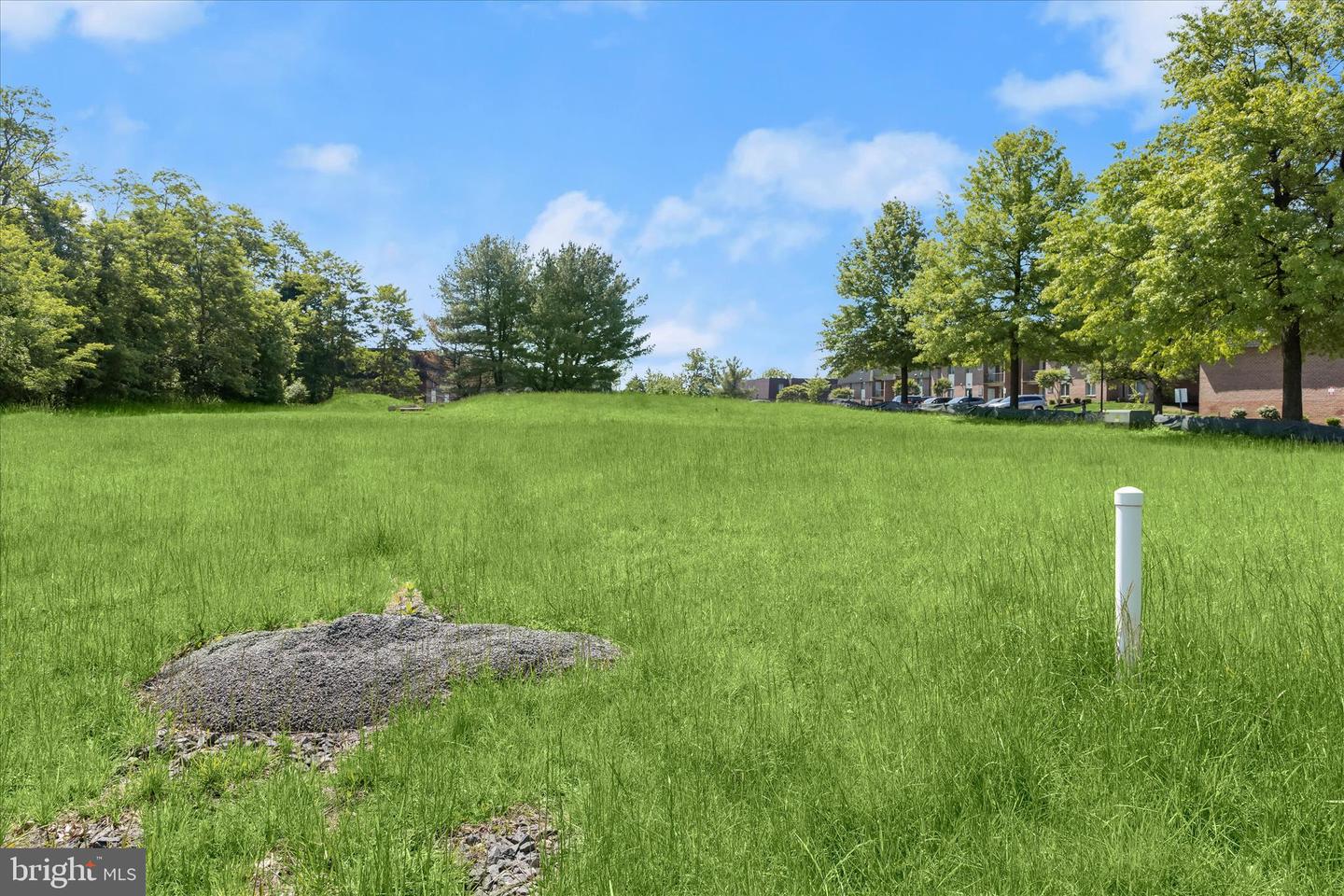 3925 Rolling Rd Property Photo 18