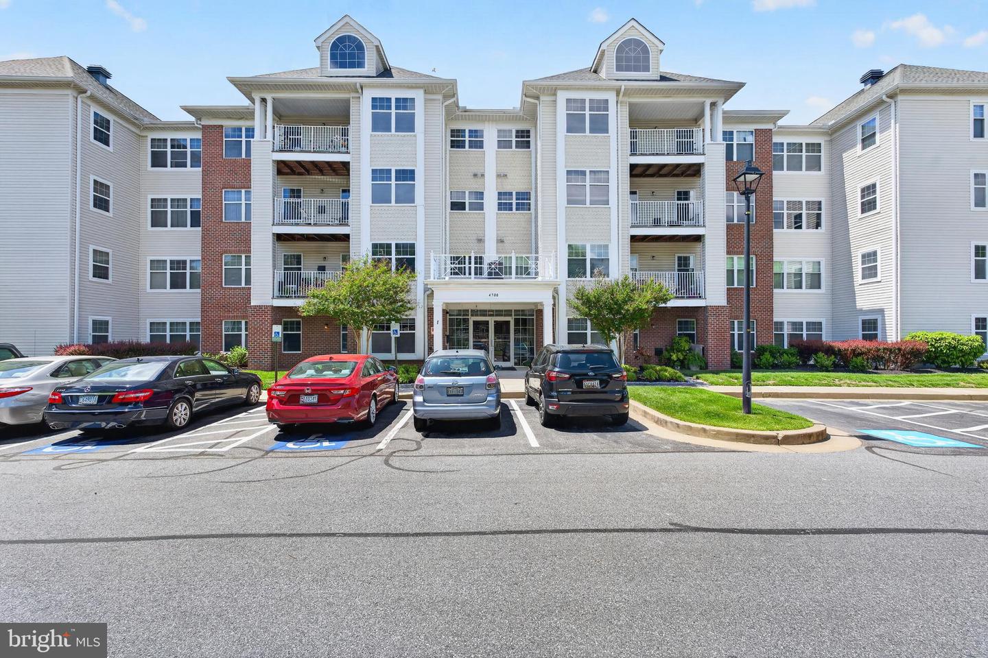 4500 Chaucer Way #101 Property Photo 1