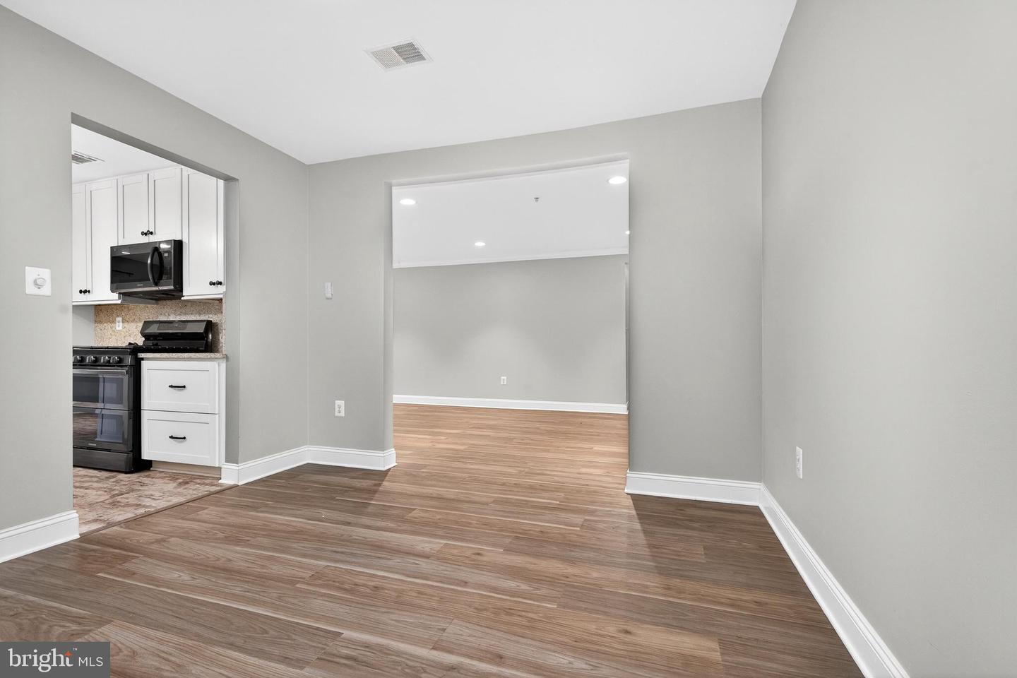 4500 Chaucer Way #101 Property Photo 4