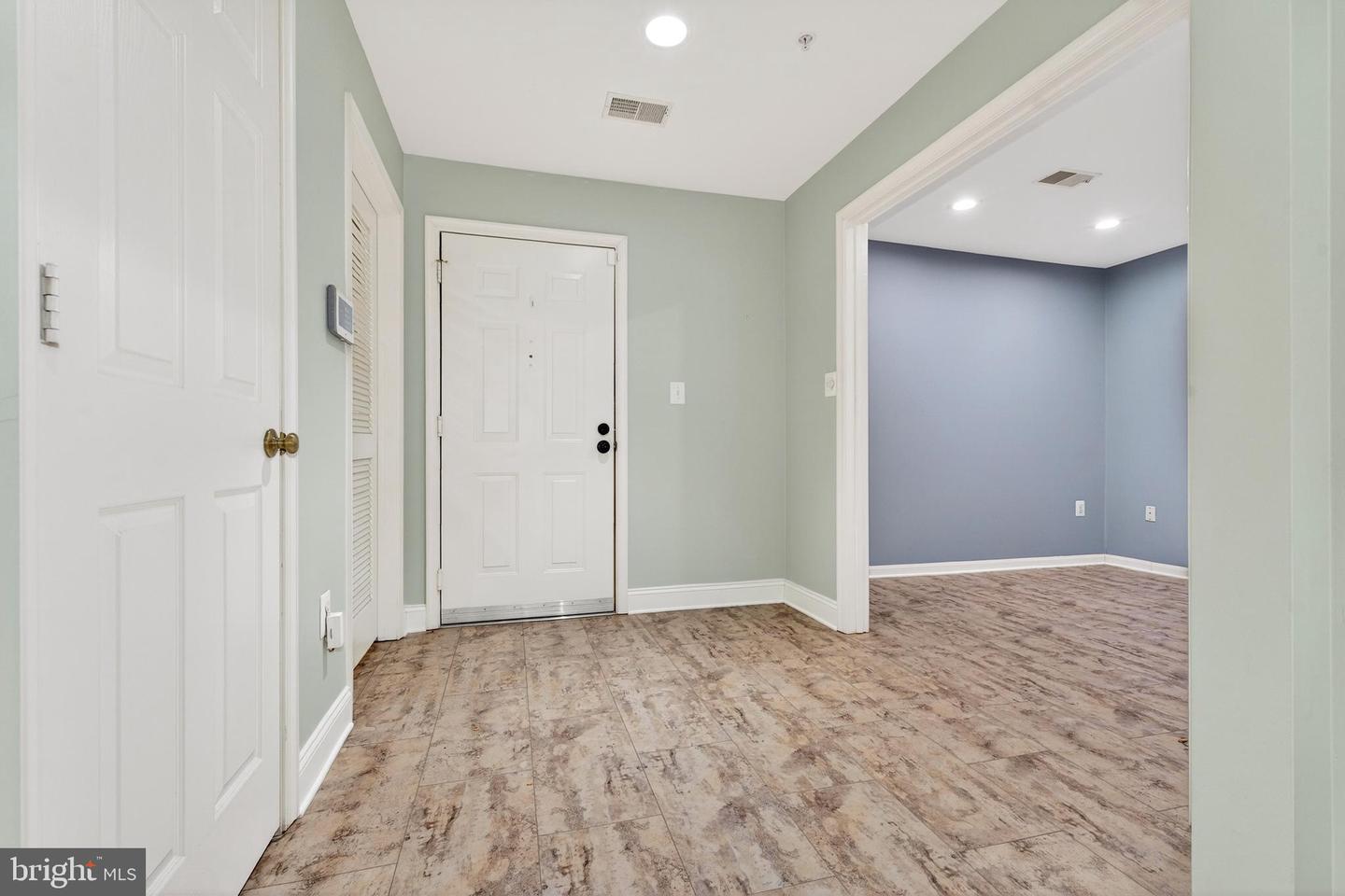 4500 Chaucer Way #101 Property Photo 10