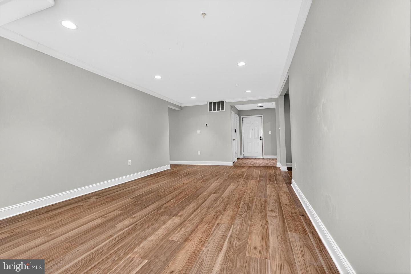 4500 Chaucer Way #101 Property Photo 11