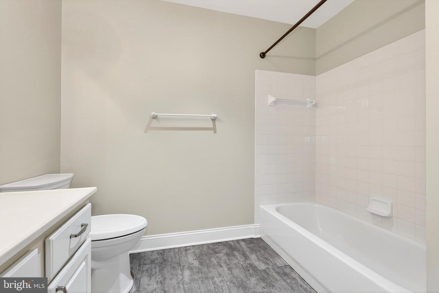 4500 Chaucer Way #101 Property Photo 15
