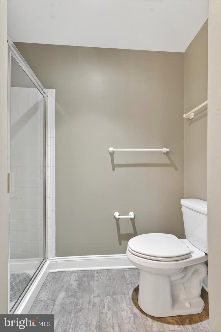 4500 Chaucer Way #101 Property Photo 22